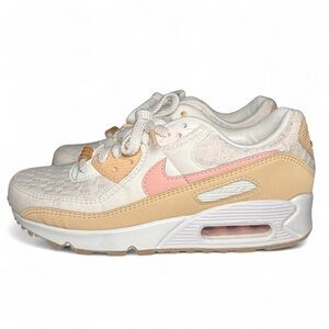 Nike Sun Club Sneakers